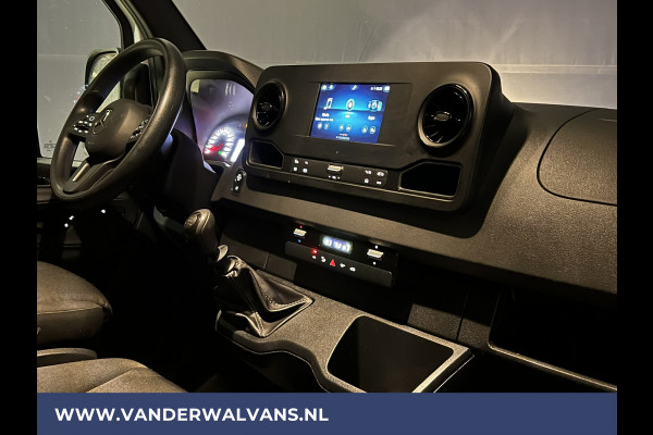 Mercedes-Benz Sprinter 315 CDI 150pk L3H2 Euro6 Airco | 360 Graden Camera | Navigatie | Apple Carplay Android Auto, Cruisecontrol, Parkeersensoren, Stoelverwarming, Chauffeursstoel, Bijrijdersbank