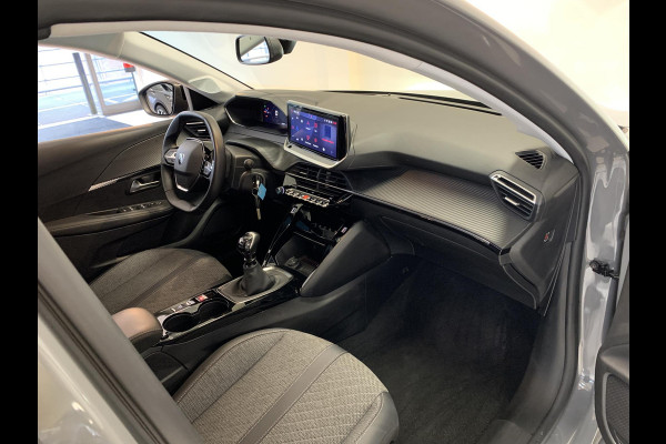 Peugeot 208 1.2 PureTech Allure Pack Navigatie | Parkeersensoren voor en achter | Cruise Control | Android auto / Apple Carplay