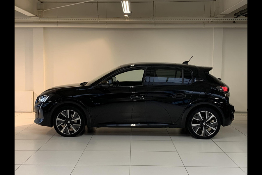 Peugeot 208 1.2 PureTech GT-Line 130PK | Automaat | Adaptieve Cruise Control | Trekhaak afneembaar |  Panoramadak | Navigatie | Achteruitrijcamera | Android auto / Apple carplay