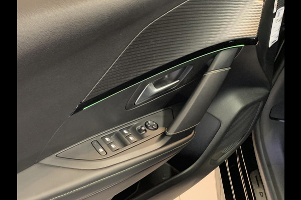 Peugeot 208 1.2 PureTech GT-Line 130PK | Automaat | Adaptieve Cruise Control | Trekhaak afneembaar |  Panoramadak | Navigatie | Achteruitrijcamera | Android auto / Apple carplay