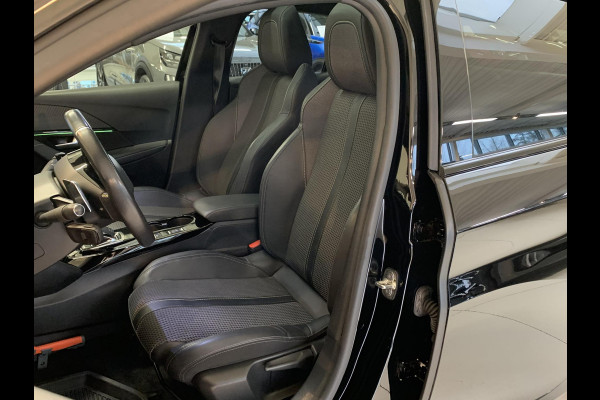 Peugeot 208 1.2 PureTech GT-Line 130PK | Automaat | Adaptieve Cruise Control | Trekhaak afneembaar |  Panoramadak | Navigatie | Achteruitrijcamera | Android auto / Apple carplay