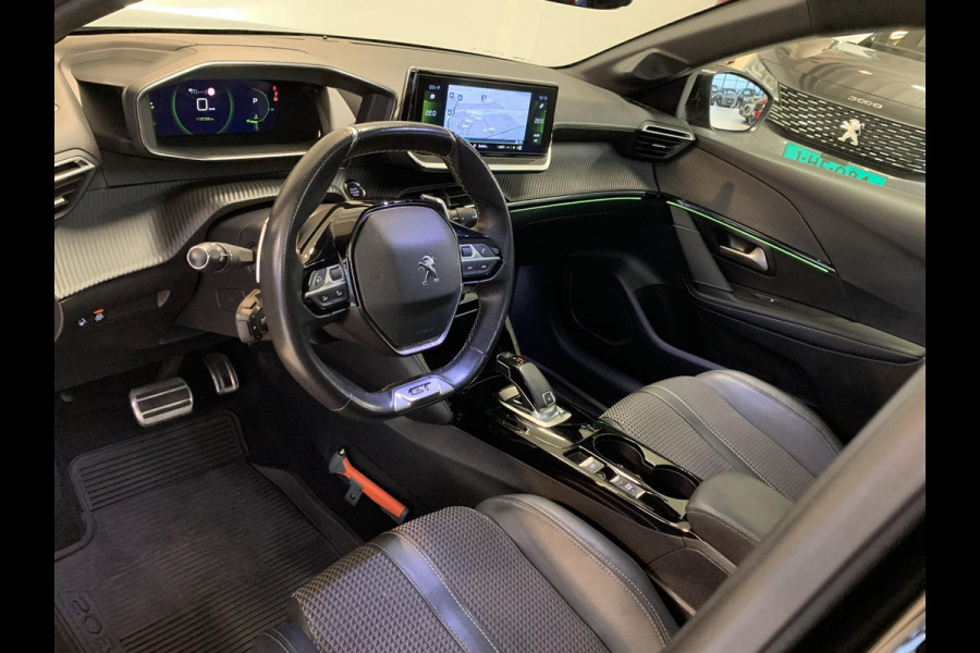 Peugeot 208 1.2 PureTech GT-Line 130PK | Automaat | Adaptieve Cruise Control | Trekhaak afneembaar |  Panoramadak | Navigatie | Achteruitrijcamera | Android auto / Apple carplay