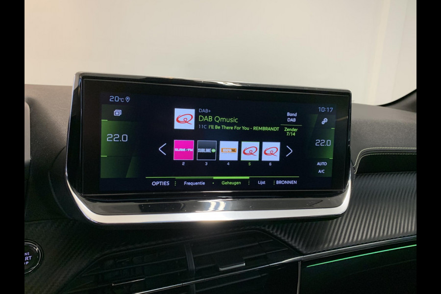 Peugeot 208 1.2 PureTech GT-Line 130PK | Automaat | Adaptieve Cruise Control | Trekhaak afneembaar |  Panoramadak | Navigatie | Achteruitrijcamera | Android auto / Apple carplay