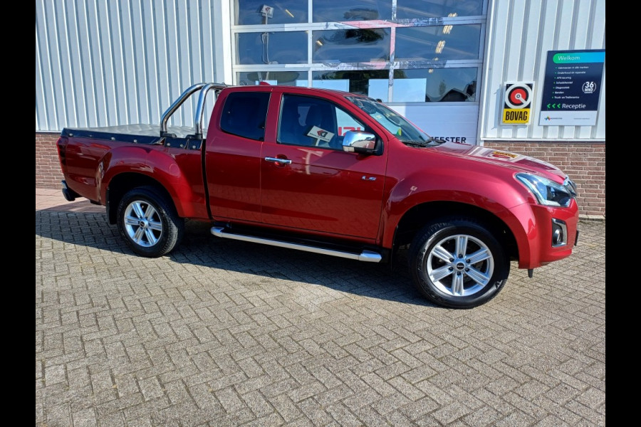 Isuzu D-max Extended Cab LS Automaat 3,5 T trekvermogen Clima Navi 110.000 K