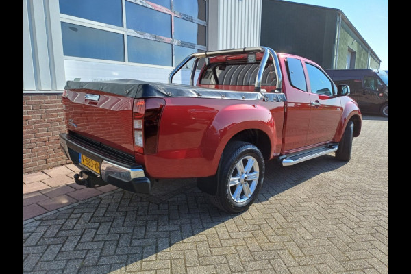 Isuzu D-max Extended Cab LS Automaat 3,5 T trekvermogen Clima Navi 110.000 K