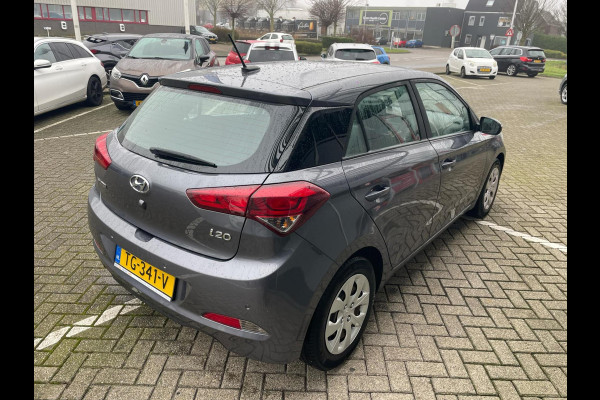 Hyundai i20 1.0 T-GDI Comfort / camera / navigatie