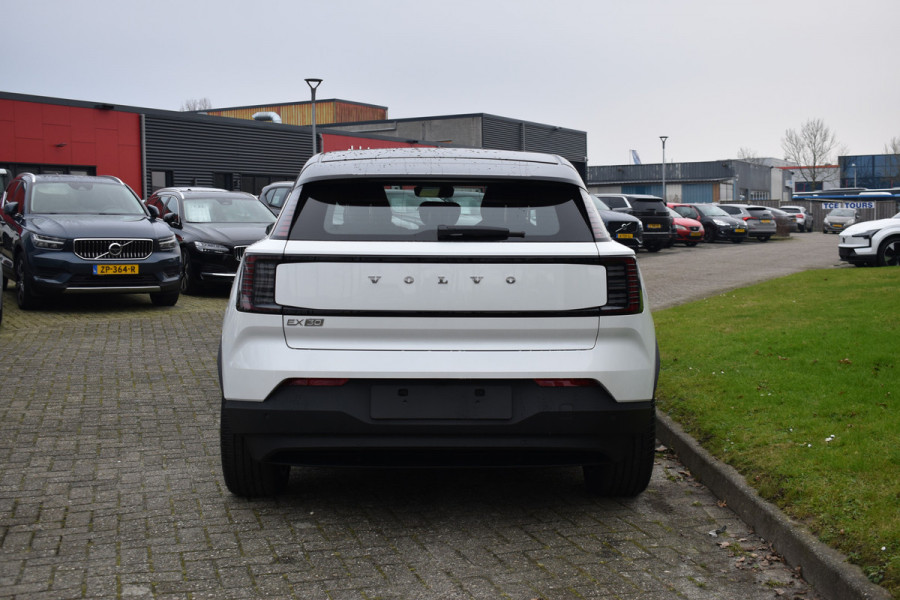 Volvo EX30 Extended Range Plus 69 kWh | 6000,- korting | Climate Pack | Apple Carplay | H&K | Camera | 19'LMV | ACC