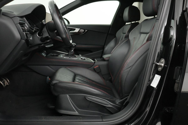 Audi A4 40 TFSI Sport S line Black Edition | Leder | Navigatie | Full LED | Sportstoelen | Climate control | Audi Sound | S Line