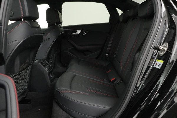 Audi A4 40 TFSI Sport S line Black Edition | Leder | Navigatie | Full LED | Sportstoelen | Climate control | Audi Sound | S Line