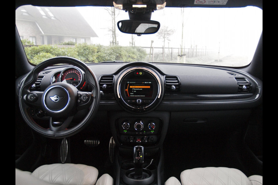 MINI Clubman 1.5 Cooper | Led - Xenon | Works Pakket | Leer | Stoelverwarming |