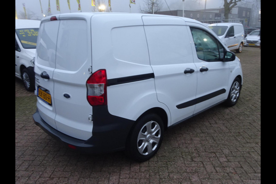 Ford Transit Courier 1.5 TDCI Trend Duratorq S&S AIRCO SCHUIFDEUR EU6