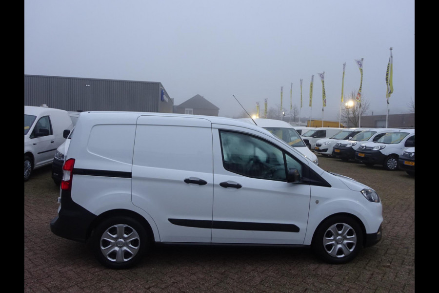 Ford Transit Courier 1.5 TDCI Trend Duratorq S&S AIRCO SCHUIFDEUR EU6