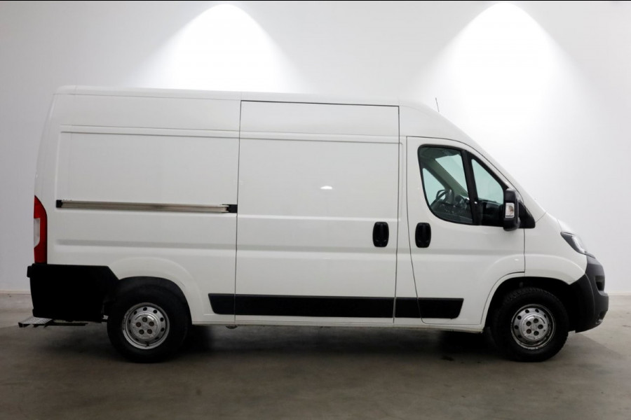 Peugeot Boxer 2.2 BlueHDi 120pk L2H2 Premium Airco/Navi/2x Schuifdeur 03-2020