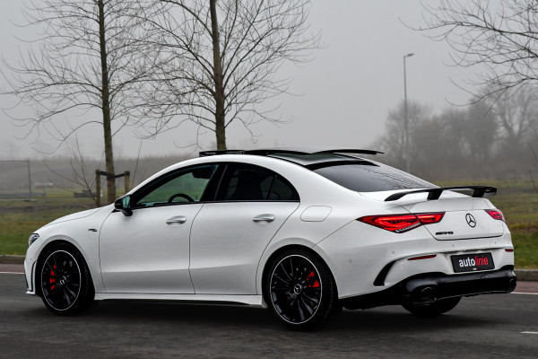 Mercedes-Benz CLA-Klasse AMG 35 4MATIC Aero. Schaal, Pano, Distro+, HUD, 360, Burm, Keyless, Dodeh, CarPlay, Sfeer!