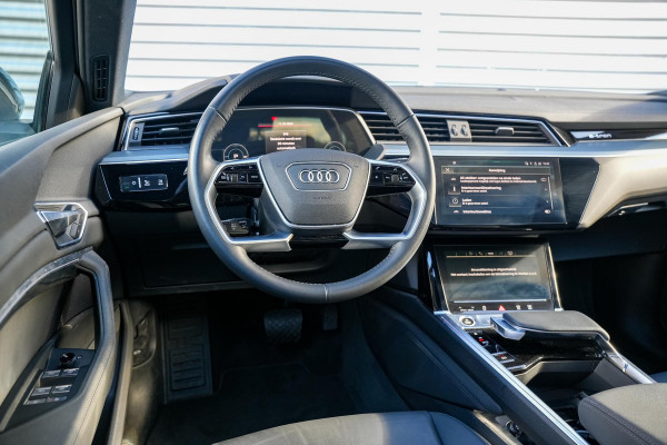 Audi e-tron 50 quattro Business edition Plus 71 kWh Panodak Leer Memory Trekhaak Camera