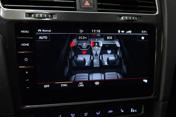 Volkswagen e-Golf - 35,8kwh - Leer - Keyless Entry - Stoelverwarming - Warmtepomp - Adaptive Cruise Control - LED Achterlichten -