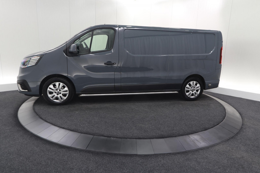 Renault Trafic 2.0 dCi 110 T30 L2H1 Work Edition | Trekhaak | Camera | Navigatie | Sidebars | Betimmering Laadruimte