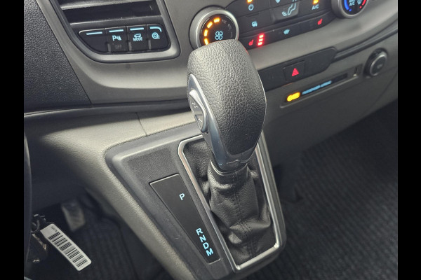 Ford Transit Custom 320 2.0 TDCI L2H1 Trend DC | 130pk Automaat | Dubbele Cabine | Bijrijdersstoel | Stoelverwarming | Navigatie | Camera | Privacy glass | Lichtmetalen velgen