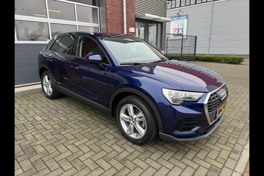 Audi Q3 35 TFSI Advanced LED ACC Lane Navi Carplay PDC DAB