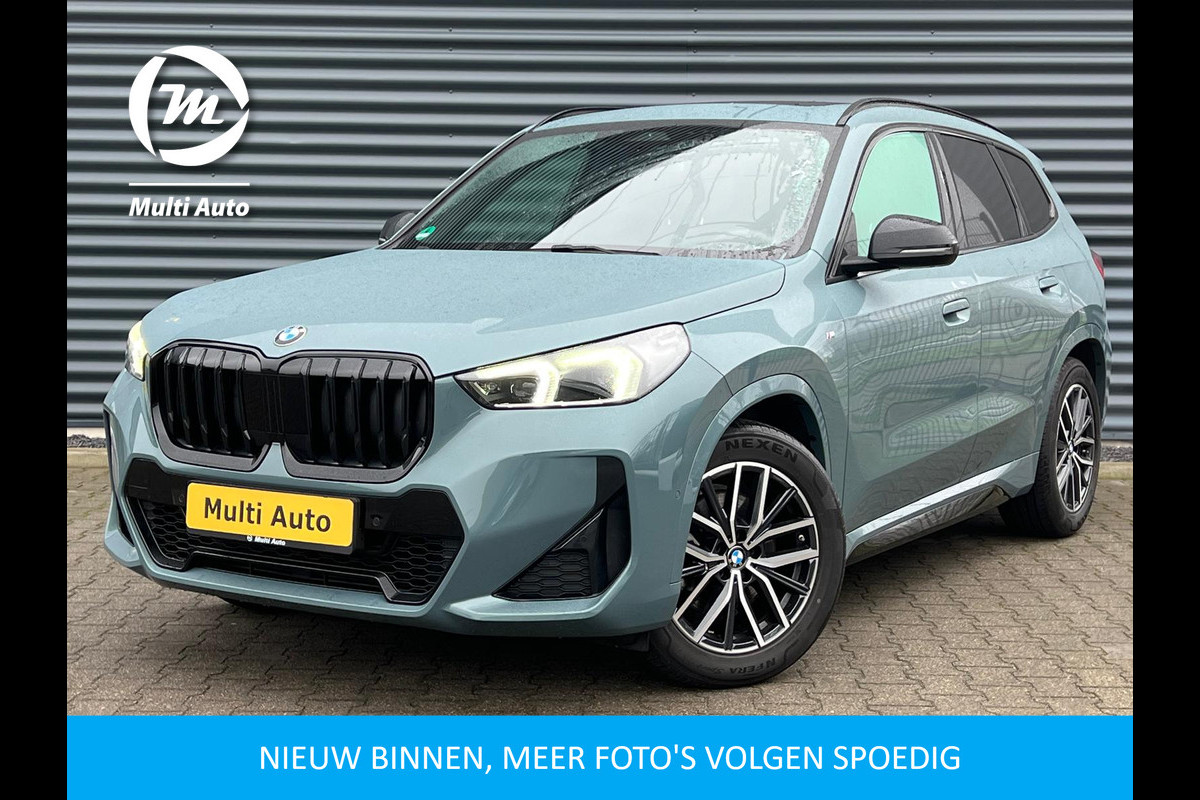 BMW X1 sDrive20i M-Sport | Panodak | Trekhaak af Fabriek | Camera | Carplay | Led | Alcantara Sportstoelen | Keyless |