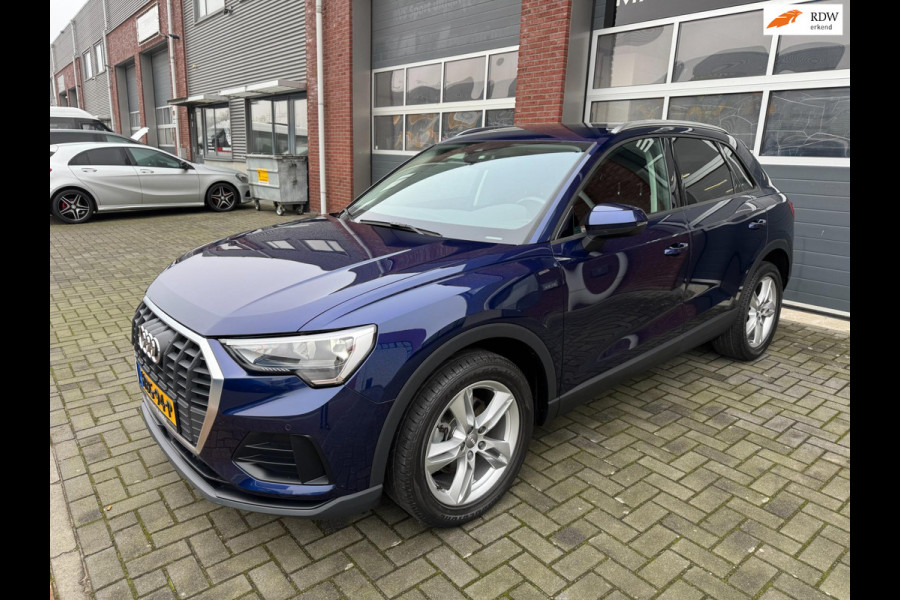 Audi Q3 35 TFSI Advanced LED ACC Lane Navi Carplay PDC DAB