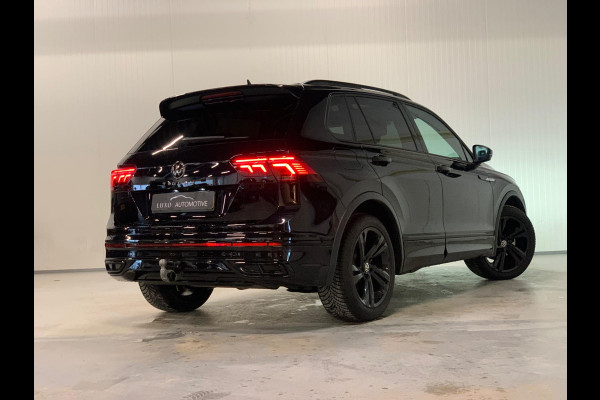 Volkswagen Tiguan 1.5 TSI R-Line | HUD | PANO | TREKHAAK | IQ LIGHTS