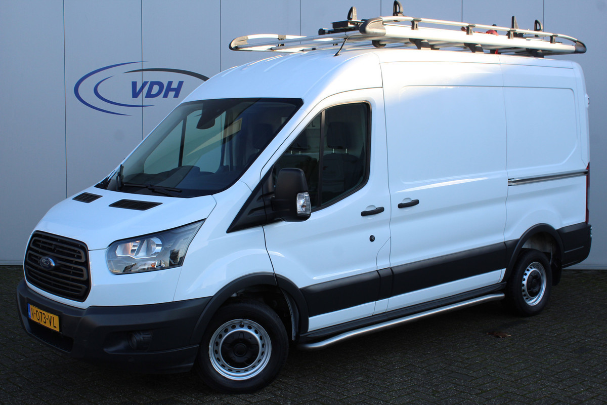 Ford Transit 290 2.0-105pk TDCI L2H2 Ambiente. Totaal 6 stuks, rest wordt nog gepubliceerd. Compleet ingerichte Ford Transit ! Camera, pdc v+a, airco, ladder achterd., opstaptrede met trekhaak, imperiaal met ladder, omvormer naar 220V, etc etc.