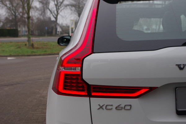 Volvo XC60 2.0 Recharge T6 340 PK AWD R-Design PHEV, Panoramadak, Leder, Memory Seats, Carplay