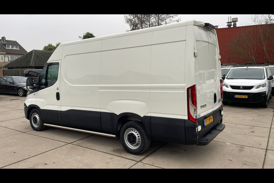 Iveco Daily 35S14 2.3 L2H2 Automaat EURO 6