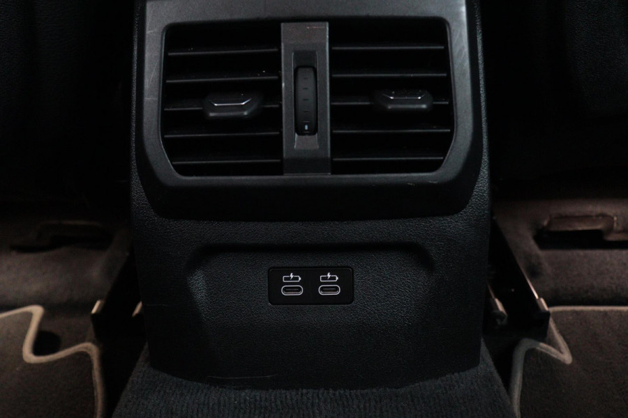 BMW 1-serie 118i Executive Edition SportLine (1e Eig, NL-auto, DealeronderH, Navi Prof, Apple Carplay, PDC V+A, Cruise Con, Etc)