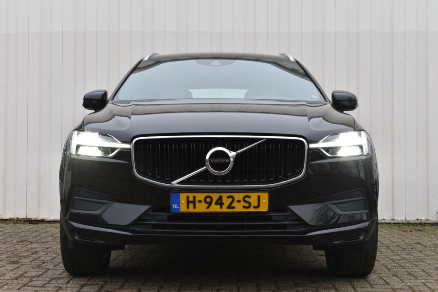 Volvo XC60 B5 Momentum Pro | Trekhaak | Blis | Camera achter | Sensoren voor&achter |