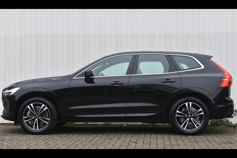 Volvo XC60 B5 Momentum Pro | Trekhaak | Blis | Camera achter | Sensoren voor&achter |