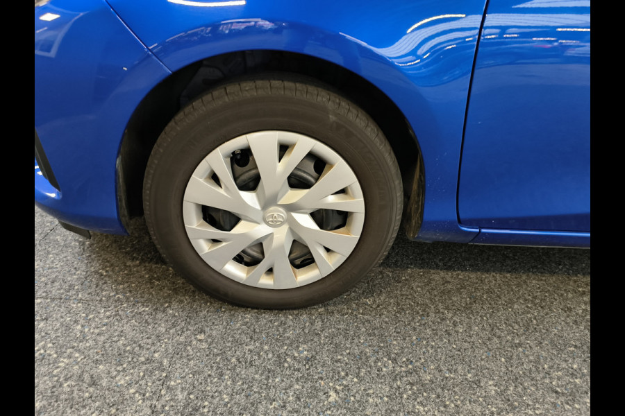 Toyota Yaris 1.0 VVT-i Active uit 2019 Rijklaar + 12 maanden Bovag-garantie Henk Jongen Auto's in Helmond,  al 50 jaar service zoals 't hoort!