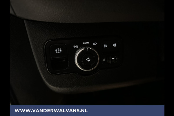 Mercedes-Benz Sprinter 316 CDI 164pk L3H2 Euro6 Airco | Apple Carplay | Camera | Navigatie | Cruisecontrol Android Auto, Chauffeursstoel, Parkeersensoren, Stoelverwarming, Bijrijdersbank