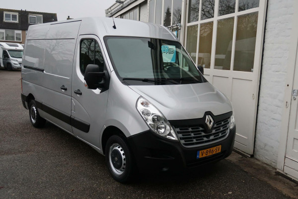 Renault Master 146PK|1eEig! L2H2|Airco|Cruise|NAVI|Trekhaak|PDC|NETJES! Renault Master 146PK|L2H2|Airco|Cruise|NAVI|Trekhaak|PDC|NETJES!