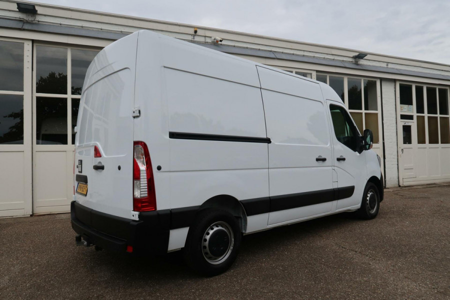 Renault Master 135PK L2H2 EDITION 1eEig, Camera, Cruise, PDC, betimmering, trekhaak NETJES!