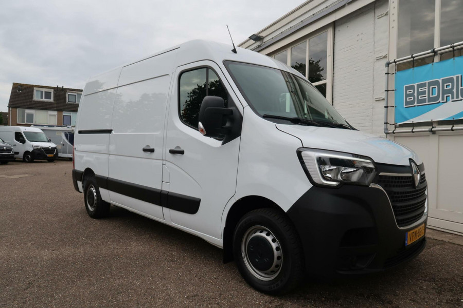 Renault Master 135PK L2H2 EDITION 1eEig, Camera, Cruise, PDC, betimmering, trekhaak NETJES!