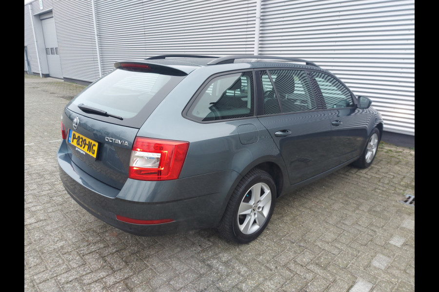 Škoda Octavia Combi 1.4 TSI Greentech Ambition, airco,cruisecontrol,stoelverwarming,parkeersensoren achter,