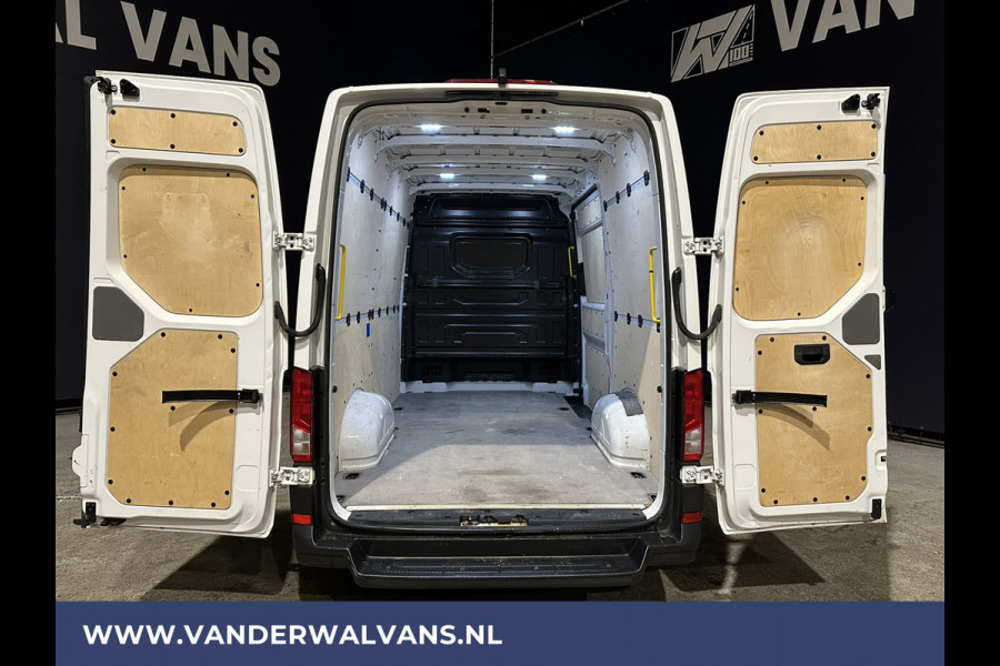 Volkswagen Crafter 2.0 TDI 141pk L3H2 Euro6 Airco | Camera | Apple Carplay | Andoid Auto Bijrijdersbank