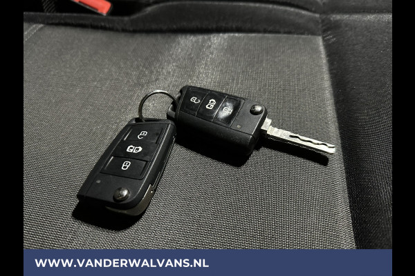 Volkswagen Crafter 2.0 TDI 141pk L3H3 L2H2 Euro6 Airco | Camera | Apple Carplay | Cruisecontrol Android Auto, Chauffeursstoel, Parkeersensoren, Bijrijdersbank