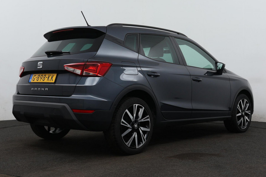 Seat Arona 1.0 TSI Style Business Intense (PARKEERSENSOREN, ADAPTIVE CRUISE, CLIMA, 1e EIGENAAR, GOED ONDERHOUDEN)