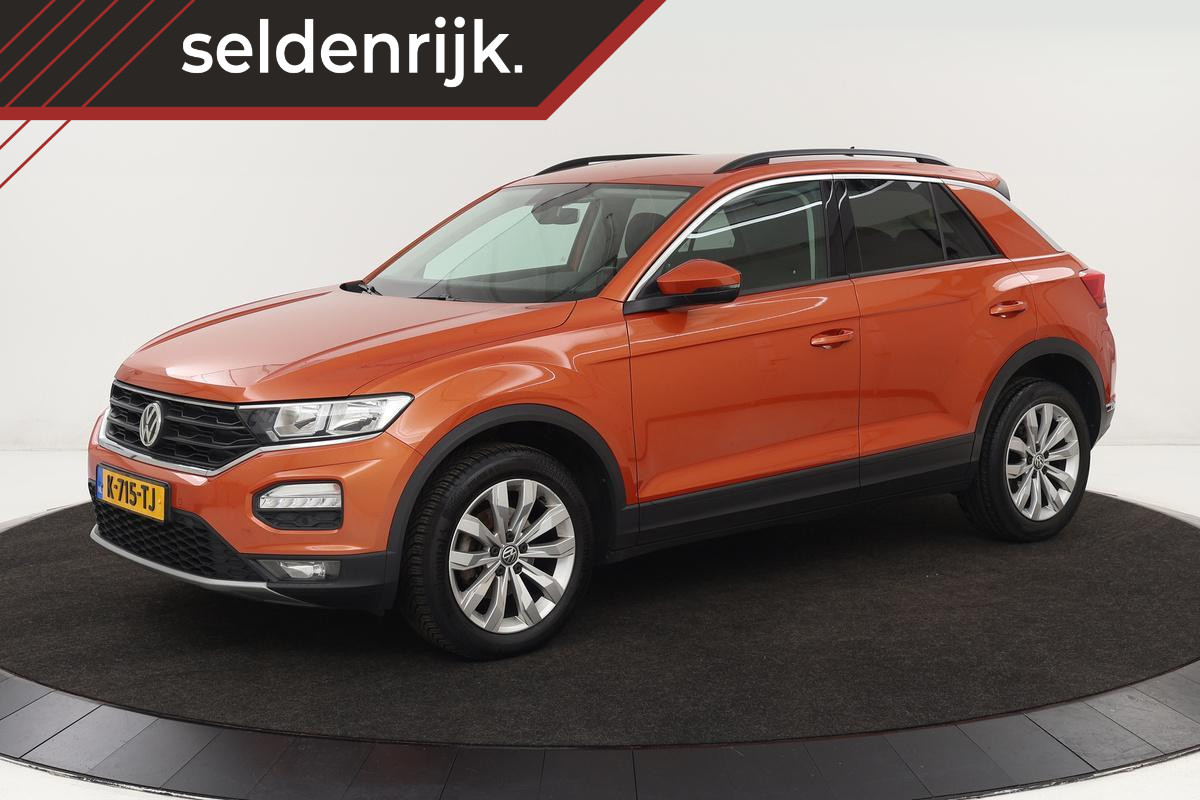 Volkswagen T-Roc 1.0 TSI Style | Carplay | Adaptive cruise | Climate control | Navigatie | PDC | Bluetooth | Getint glas