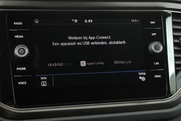 Volkswagen T-Roc 1.0 TSI Style | Carplay | Adaptive cruise | Climate control | Navigatie | PDC | Bluetooth | Getint glas