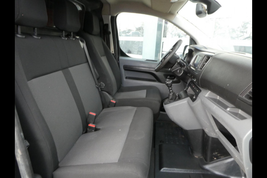 Toyota ProAce Worker 1.6 D-4D L2 Airco, Navigatie, PDC, 3-Zits.