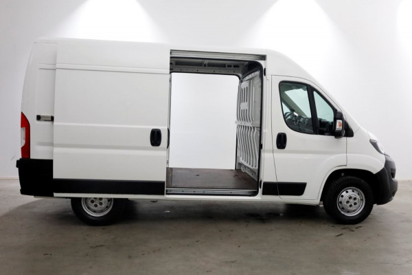 Peugeot Boxer 2.2 BlueHDi 120pk L2H2 Premium Airco/Navi/2x Schuifdeur 04-2021