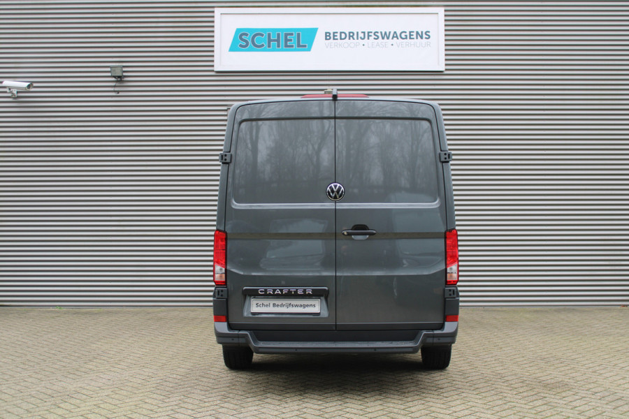 Volkswagen Crafter 35 2.0 TDI L3H2 177pk - Facelift - Navigatie - LED - Geveerde stoel - Virtual cockpit - Camera - Verwarmd stuur - Stoelverwarmin