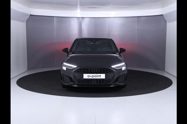 Audi A3 Limousine 30 TFSI S edition 110 pk S-tronic | Private lease vanaf € 629,- pm | Verlengde garantie | Navigatie | Parkeersensoren achter | Adaptieve cruise control | S-Line |