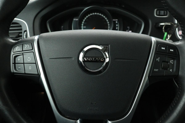 Volvo V40 2.0 D2 Nordic+ | Trekhaak | Stoelverwarming | Navigatie | Full LED | Climate control | PDC | Cruise control | Standkachel