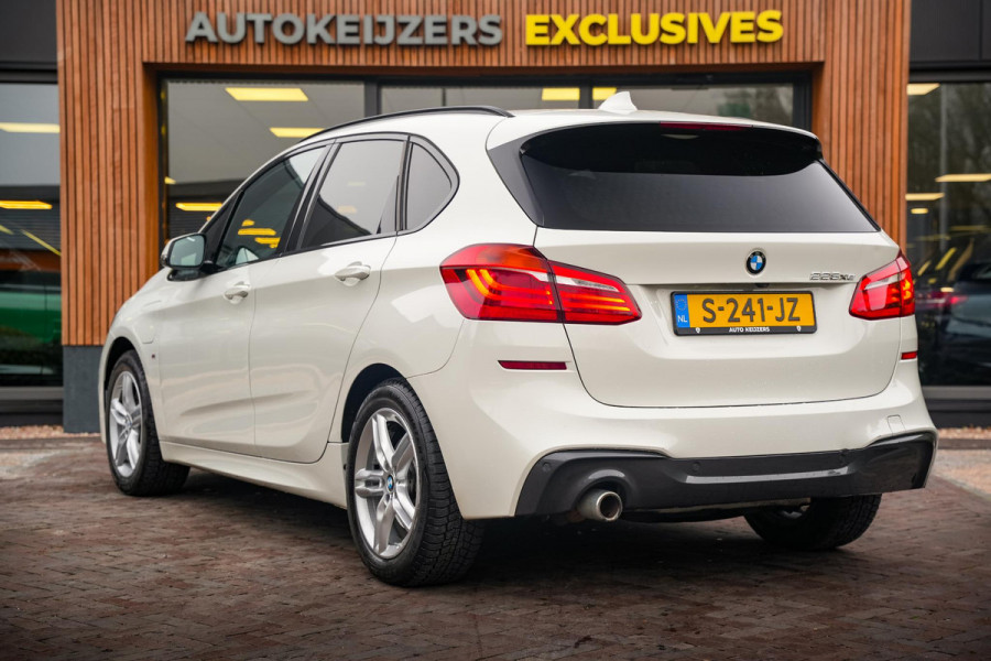 BMW 2 Serie Active Tourer 225xe iPerformance High Executive Camera Pano HUD Clima Cruise Leer 17"LM