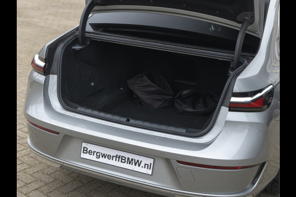 BMW 7 Serie 750e xDrive - Executive Lounge - Rear-Seat Entertainment Experience